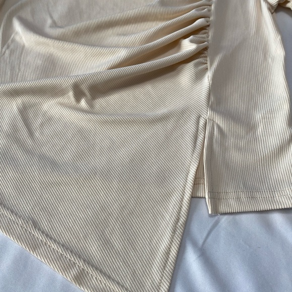 Tan Ribbed Asymmetrical Front Scrunched Top Juniors Large - Picture 5 of 11